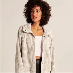 Quilted Snap-Up Jacket Abercromie Fitch